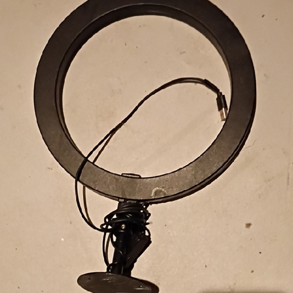 White LED Ring Light - Picture 3 of 3
